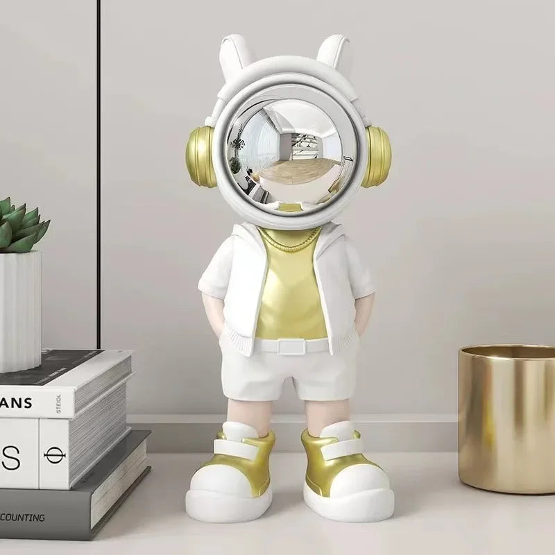 Creative Resin Astronaut Figure Light Luxury Listen To The Song Astronaut Decoration Figure Desktop Modeling Spaceman Figure