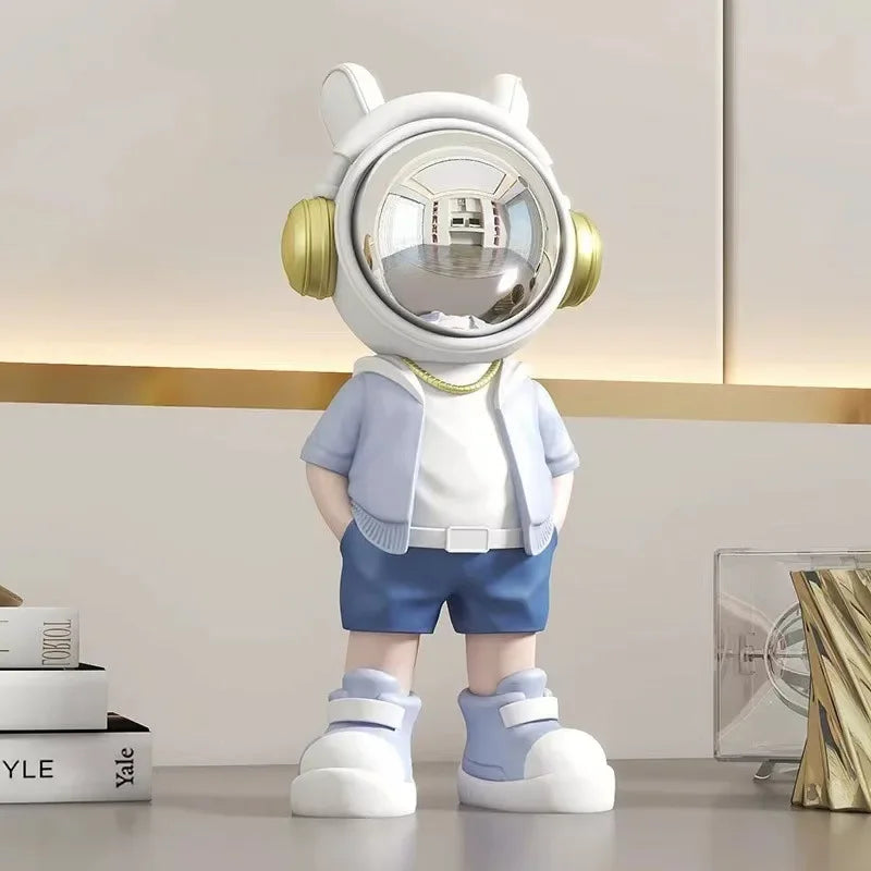 Creative Resin Astronaut Figure Light Luxury Listen To The Song Astronaut Decoration Figure Desktop Modeling Spaceman Figure