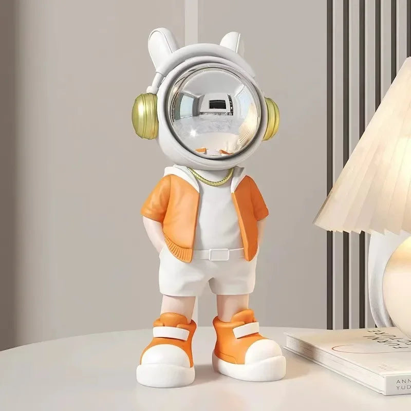 Creative Resin Astronaut Figure Light Luxury Listen To The Song Astronaut Decoration Figure Desktop Modeling Spaceman Figure
